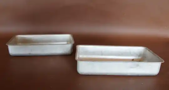 Set van 2 aluminium bakjes